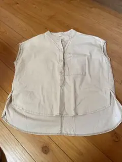 ベージュ ノースリーブ シャツ マタニティ
