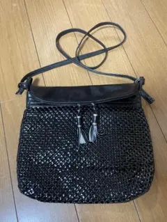 レディース　ショルダーバッグ　黒