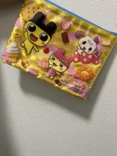 映画たまごっち　うちゅーいち　ハッピーな物語！？劇場限定　ペン　ポーチ