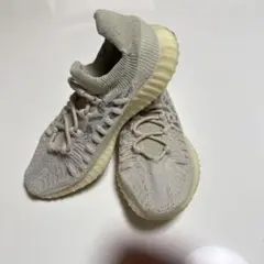 Yeezy Boost 350 V2 クリームホワイト