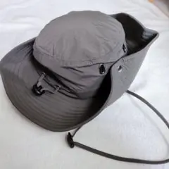 匿名配送✨サファリハット あご紐 スナップボタン付き 日焼け防止 (カーキ)