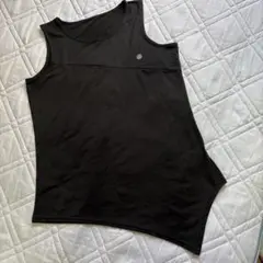 ヨガウェア　黒タンクトップ　Mサイズ