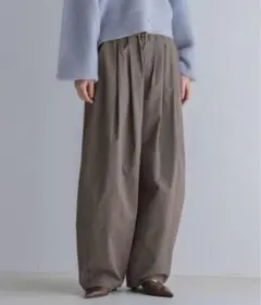 【美品】アパートバイローリーズ　コクーンボリュームパンツ