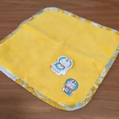 リバティ柄　ドラえもん　タオルハンカチ