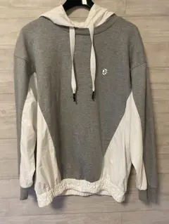 エッセンシャルズ パーカー