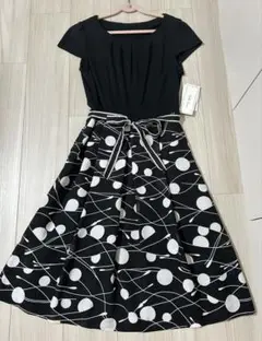 デラルーチェ 黒色 ワンピース新品未使用