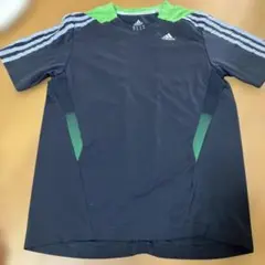 adidas 黒 緑 Tシャツ 160cm