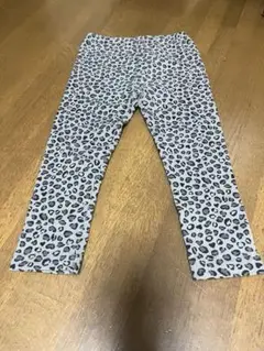 ユニクロ　ヒョウ柄　レギンス　100cm