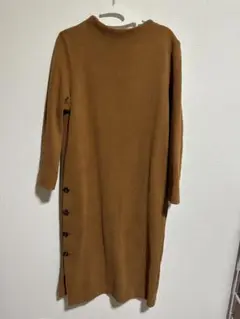 ソフィット　キャメル　ワンピース
