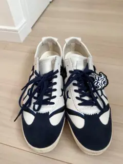 Item thumbnail for item 946a2b18-8c70-49b0-9846-8d77bbae37ee