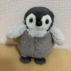 ペンギンのぬいぐるみ