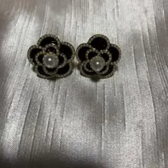 カメリアピアス