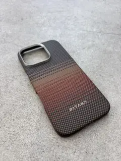 pitaka iPhone16proケース