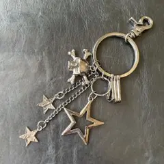スカルと星のメタルキーホルダー