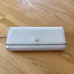 JILLSTUARTホワイト 長財布 ジッパー付き