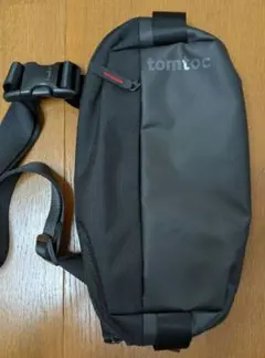 tomtoc ボディバッグ メンズ ワンショルダーバッグ 小さめ 軽量