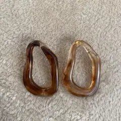 ブラウンフープピアス