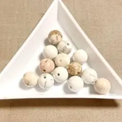 《お裾分け・天然石》ハウライト 8㍉玉 13粒 【2点目以降150円】