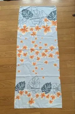 ハワイアン　モンステラ柄　ブルー　薄手生地 プリント　108cm×40cm