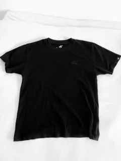 EVERLIFT　エバーリフト　Tシャツ　Mサイズ　ブラック　トップス