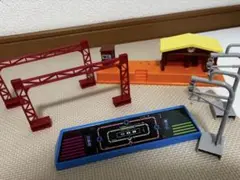 Item thumbnail for item 9245f58f-102e-4d21-8ea1-3f4364df7e3a