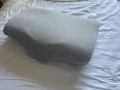 横向き寝も仰向け寝もラクな低反発まくら(ナチュラルフィットプレミアムP2304)