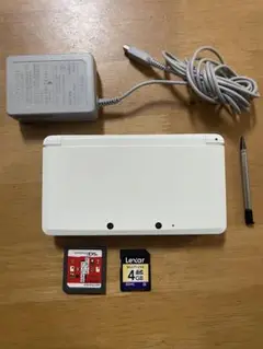 Nintendo 3DS ホワイト 本体　初期化