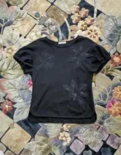 お値下げ　EPOCA ブラック 花柄刺繍 半袖Tシャツ 40 M