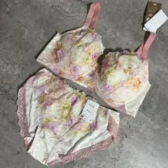 Item thumbnail for item c2c0b771-677a-4dbc-931e-02f75317b86d