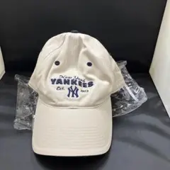 【新品】New York Yankees キャップ ベージュ(Lサイズ