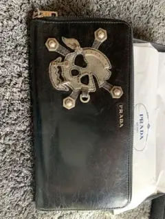 PRADA 長財布 スカルデザイン 本革