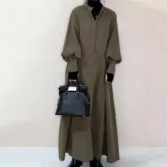カーキフレアワンピース　シャツワンピース　フレアスカート　グリーン