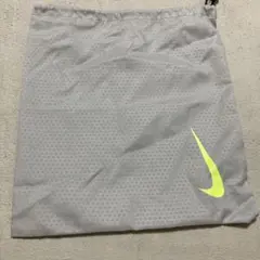 【美品】　ナイキ　NIKE シューズケース　巾着　シルバー　 グレー