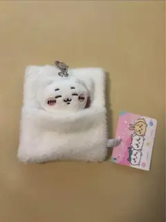 【新品】ちいかわ　おふとん　リール　パスケース　(定期入れ)