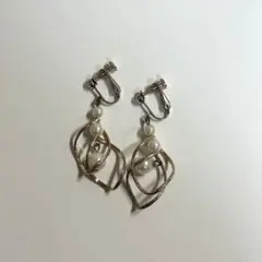 Item thumbnail for item 587d21cd-b9b6-4645-951b-b3395aa63306