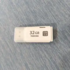 TOSHIBA USBメモリ 32GB USB 3.0