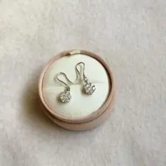 美品【Ponte Vecchio】K18 WGダイヤ フラワーピアス1.22ct