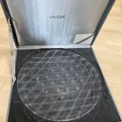 Lalique 青い葉形ガラス皿 箱付き Lalique 青い葉形ガラス皿 箱付き