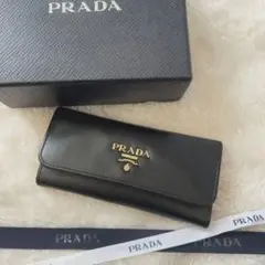 美品 PRADA プラダ キーケース