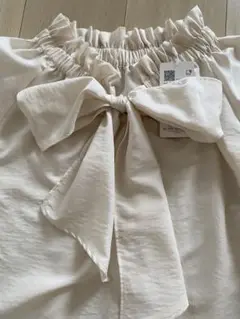 新品未使用　ボウタイ　リボンブラウス