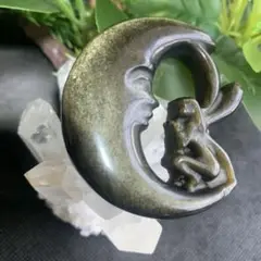 綺麗！ゴールデンオプシディアン三日月と妖精　ムーン＆フェアリーテール　天然石置物