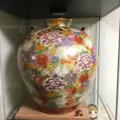 色絵金彩 花詰六角花瓶　薩摩　丸十字島津家家紋 色絵金彩 花詰六角花瓶 薩摩 丸十字島津家家紋 工芸品