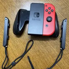 任天堂Switch コントローラー ジョイコン片方赤