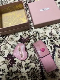 【美品】ミュウミュウ リップケース ハートミラー ハート マドラス トリック 楽天市場】ミュウミュウ MIU MIU レディース リップケース
