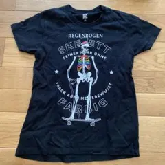 黒　Tシャツ