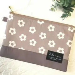 4622✿20cmフラットポーチ✿カードポケット付き✿花柄ベージュ