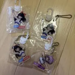 グリッドマン 宝多六花　新条アカネ　アクリルキーチェーン　キーホルダー4個セット