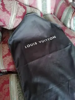 LOUIS VUITTON 濃い茶色収納カバーケース
