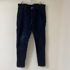 β ベータ　デニムパンツ