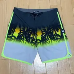 美品 Hurleyハーレー グラフィック サーフショーツ 30 M サーフパンツ